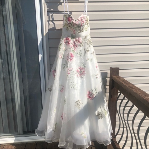 Jovani size 6 floral white dress - Picture 6 of 8